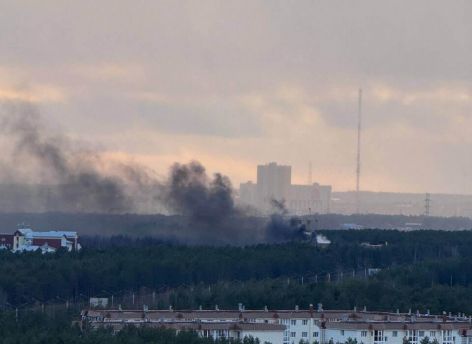 В районе Тюменского тракта в Сургуте произошел крупный пожар // ФОТО
