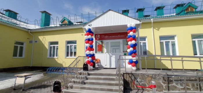 ​Школьники деревни Хмелева пошли в новую школу