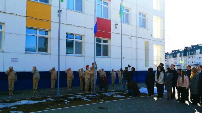 ​В Ханты-Мансийске ученики гимназии №1 заложили новую традицию