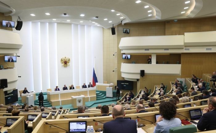 ​Сенаторы от ХМАО попали в санкционный список Великобритании