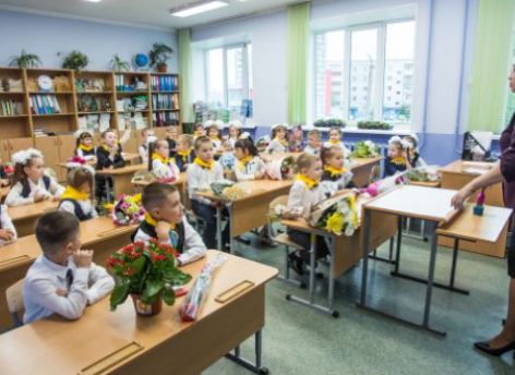 Лишь бы уроки истории в первом классе не копировали профанацию в виде советской политработы с детьми. Но надежд мало