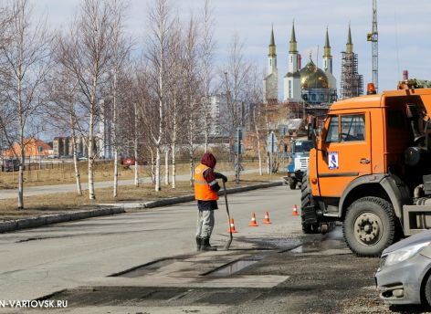 В Нижневартовске определили подрядчиков, которые займутся ремонтом дорог