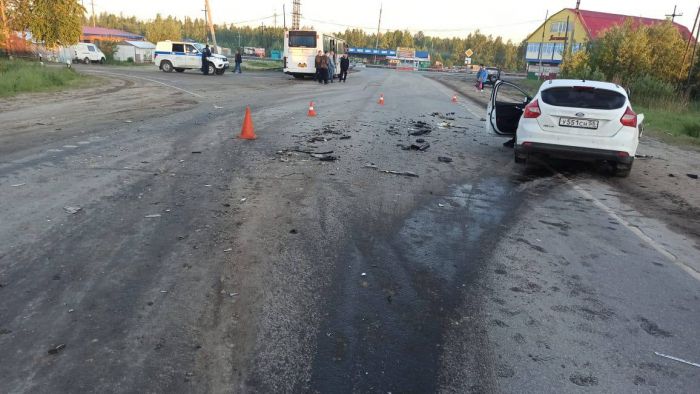 Житель Омской области погиб в ДТП с автобусом в Югре