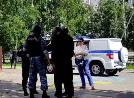 В Нижневартовске ищут мину в здании Контрольно-счетной палаты