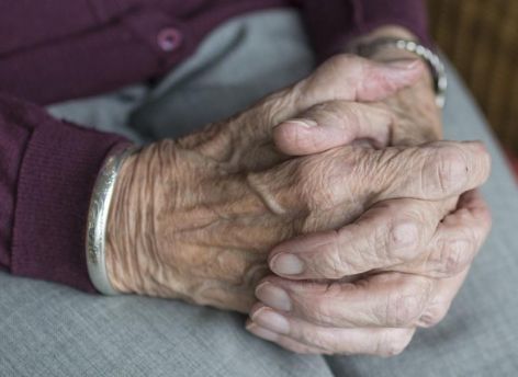 В Югре неделю ищут 90-летнюю старушку