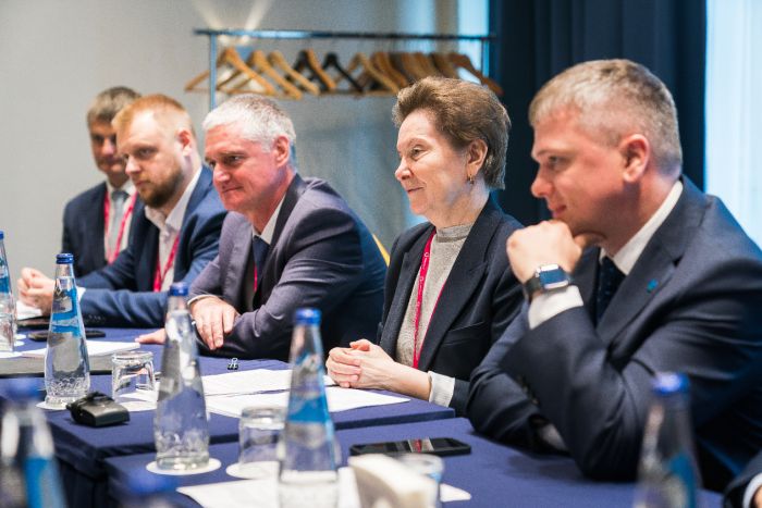 ​Наталья Комарова предложила X5 Group построить новый логистический центр возле Сургута