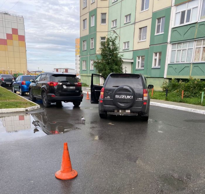 Ребенок-велосипедист попал под колеса автомобиля в ХМАО