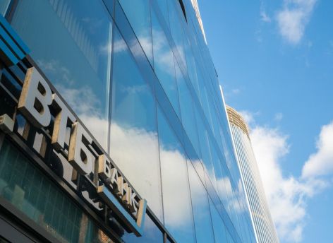 ​Клиенты ВТБ стали в 1,5 раза активнее пополнять карты «Мир» в банкоматах