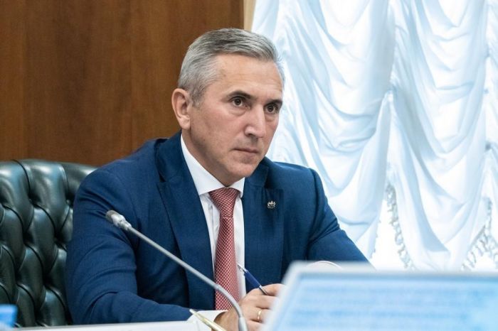​Александр Моор поручил реализовать успешные практики для улучшения инвестиционного климата в регионе