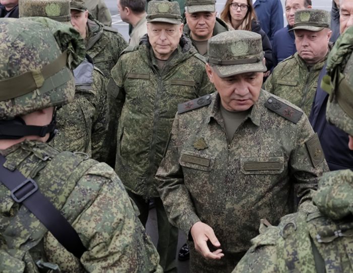 Шойгу доложил Путину о завершении частичной мобилизации