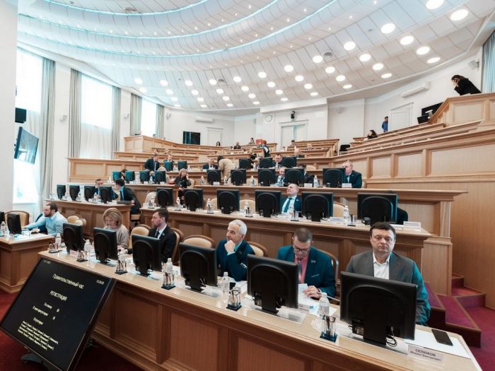 ​Больше расходов на детей, больше помощи муниципалитетам – главные особенности бюджета Югры-2023