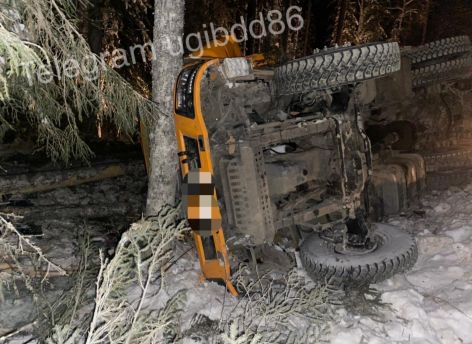 Водитель самосвала скончался в ДТП в Октябрьском районе