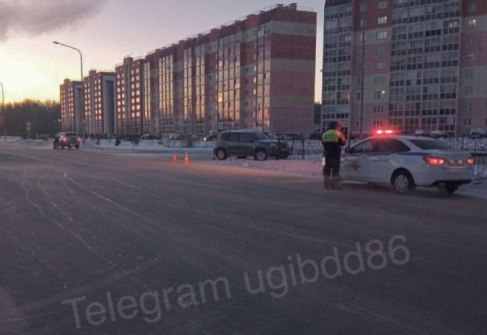​В Нягани погиб водитель Nissan после столкновения с забором