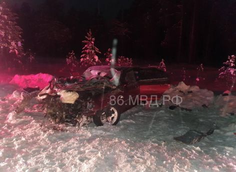 В Сургутском районе в ДТП погибли женщина и младенец - возбуждено уголовное дело