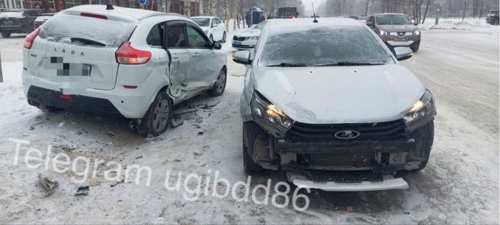 Пожилой вартовчанин на легковушке пострадал в ДТП
