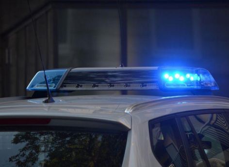 В Пойковском пьяный житель зарезал жену и мужчину