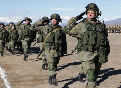 Неслуживших россиян старше 30 лет отправят на военные сборы, сообщили в Госдуме
