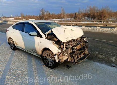 На югорской трассе водитель Hyundai «догнал» «Ниву» - пострадал человек