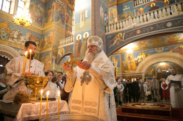 Югорский митрополит посетит Вьетнам и Филиппины