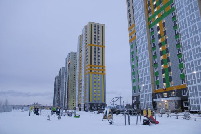 В новый микрорайон Сургута провели электричество