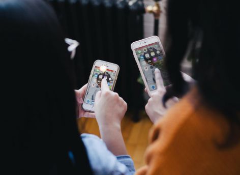 45% жителей Югры готовы отказаться от айфона для найма на работу