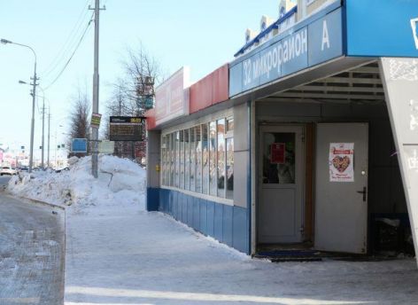 Продавец павильона в Сургуте заработал уголовку продажей алкоголя несовершеннолетней