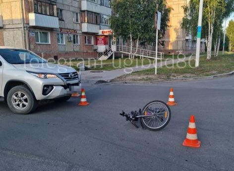 В ХМАО автомобилист сбил ребенка на велосипеде