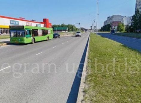 Вартовчанка травмировалась в ходе поездки на автобусе