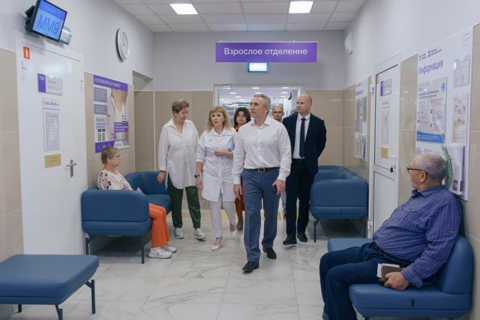 ​Губернатор Тюменской области осмотрел обновленные поликлиники столицы региона