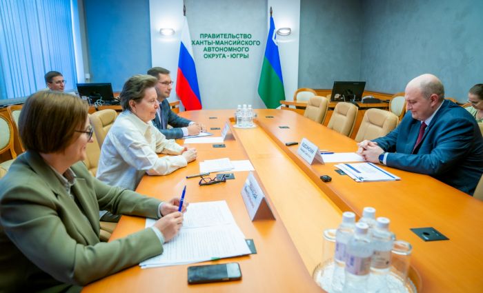 ​Наталья Комарова встретилась с новым «газовым генералом» из Югорска