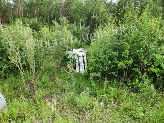 В Югре нетрезвый водитель улетел в кювет и сбежал с места ДТП