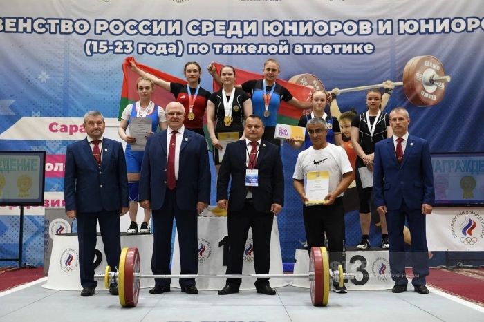 ​Югорские тяжелоатлеты завоевали золото и бронзу на первенстве России