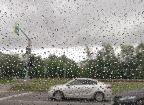Вартовчан предупредили о сильных дождях и грозе