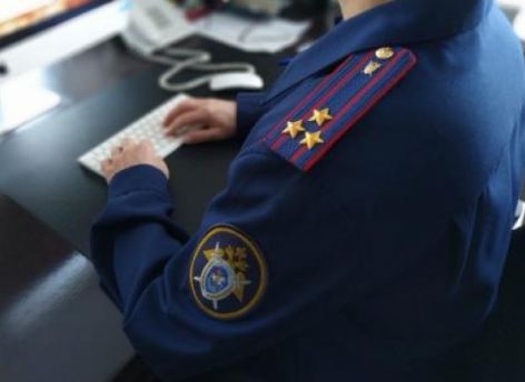 «Провалились потолки, рушатся полы». Югорчане боятся жить в собственном доме