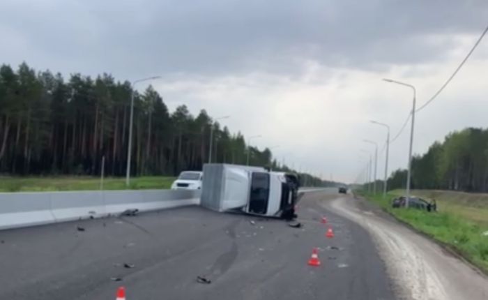 ​20-летний водитель погиб в ДТП под Сургутом
