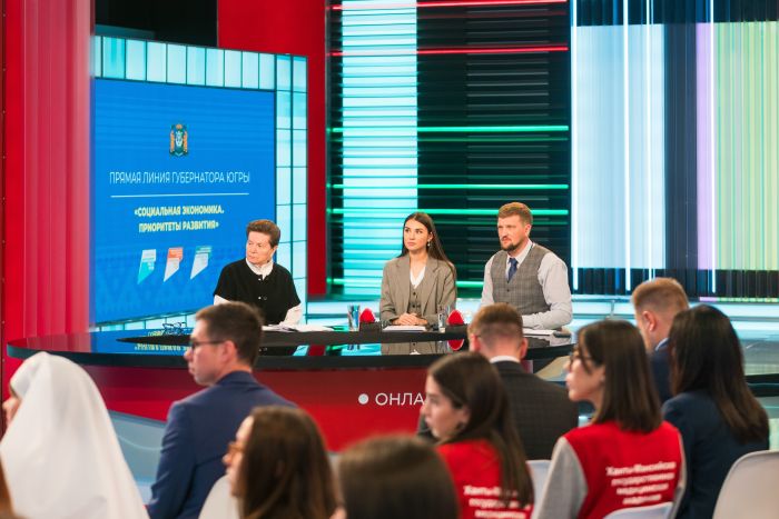 ​Наталья Комарова обсудила с югорчанами общественные инициативы и социальный бизнес
