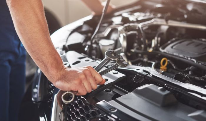 ​Автослесарь продал на запчасти машину югорчанки