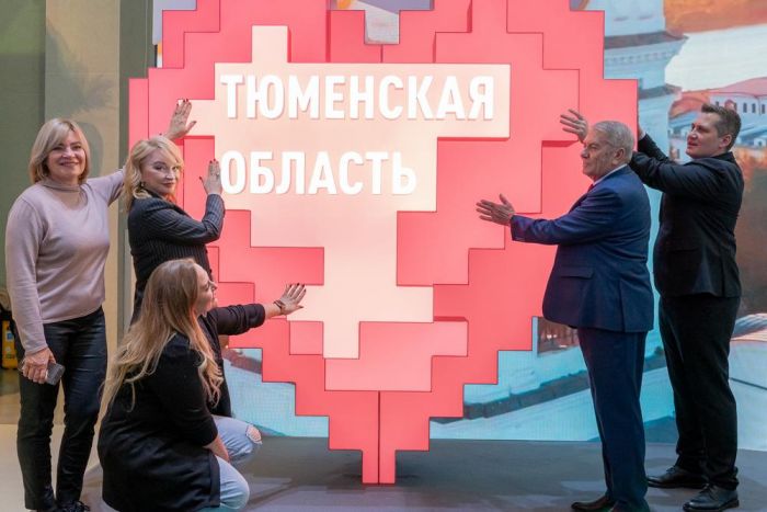 ​Александр Моор обратился к участникам выставки-форума «Россия»