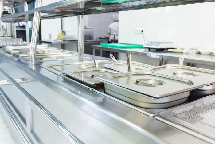 В детсады и школы Югры поставляли опасную продукцию