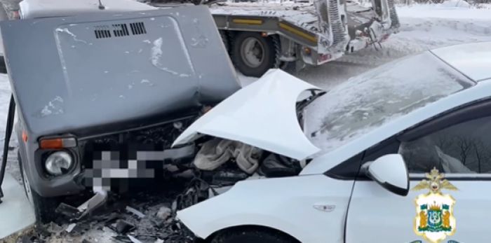 В Пыть-Яхе столкнулись Hyundai и «Нива» - пострадали пять человек