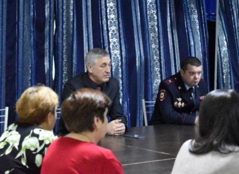Пенсионерам из ХМАО рассказали, как распознать мошенников