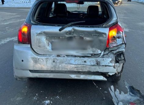В аварии в Нижневартовске пострадала 36-летняя пассажирка «Toyota»