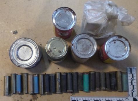 Полицейские изъяли более килограмма взрывчатых веществ у жителей Нягани