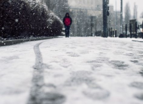 Югорчанам рекомендовали остаться дома в понедельник