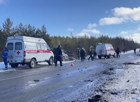 Ребенок и двое взрослых погибли в ДТП на югорской трассе