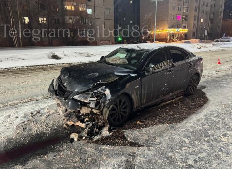 ​Две пассажирки Lexus пострадали в ДТП в Сургуте