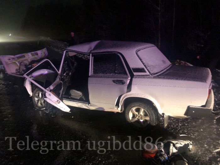 ​В Югре молодая девушка совершила запрещенный обгон и врезалась в «ВАЗ»