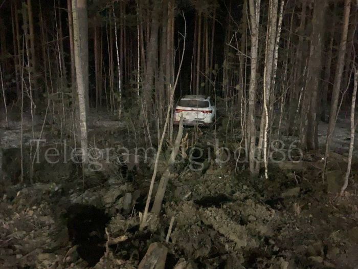 ​В Нягани пьяный водитель врезался в ограждение и улетел в кювет