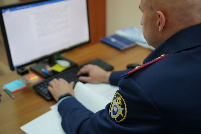 Югорчане пожаловались в СК на плохой уход за памятником