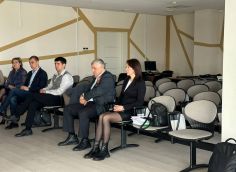 ​Администрация Сургута снова не дождалась работников ООО «Центр» на встречу